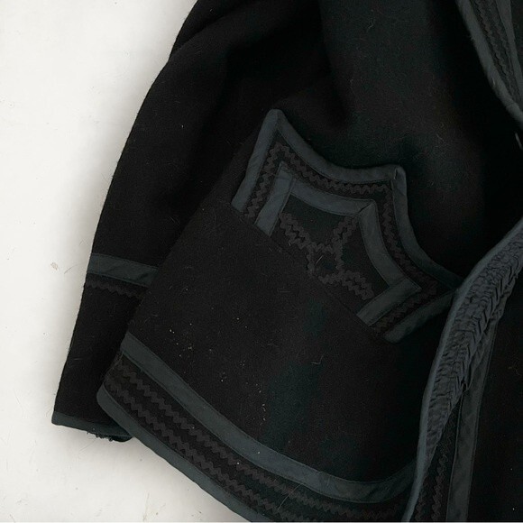 Black Blazer Wool Appliqué Design Two Button Closure VINTAGE Retro - Picture 7 of 12